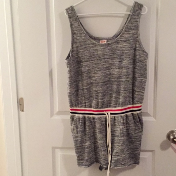 Mossimo Gray Romper Size L - Picture 1 of 3